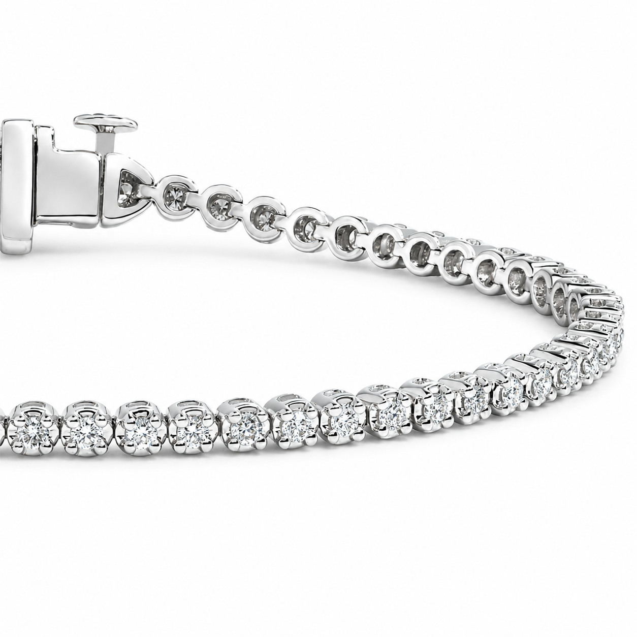 Diamond Tennis Bracelet, close-up detail
